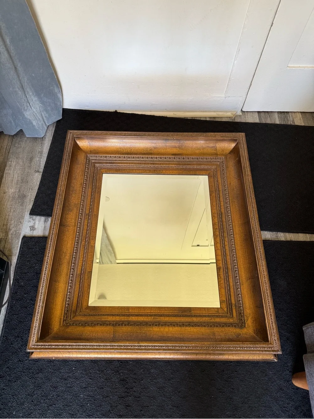 Classic Ornate Gold Wall Mirror - Elegant Accent